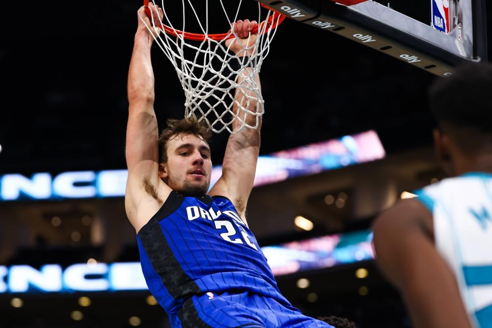 敏锐的门前 敏锐的门前